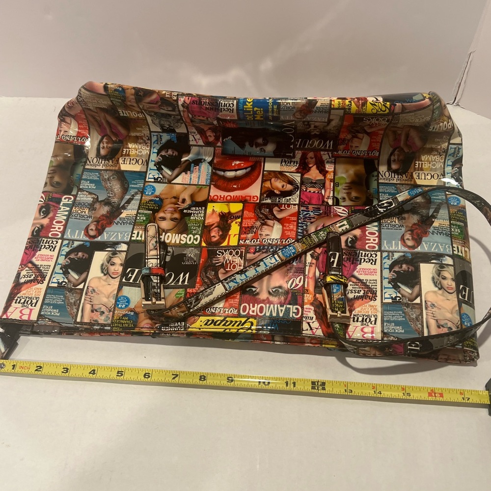 Multicolor Magazine Tote with an Eclectic Collage of Iconic Magazine Covers - Picture 11 of 14